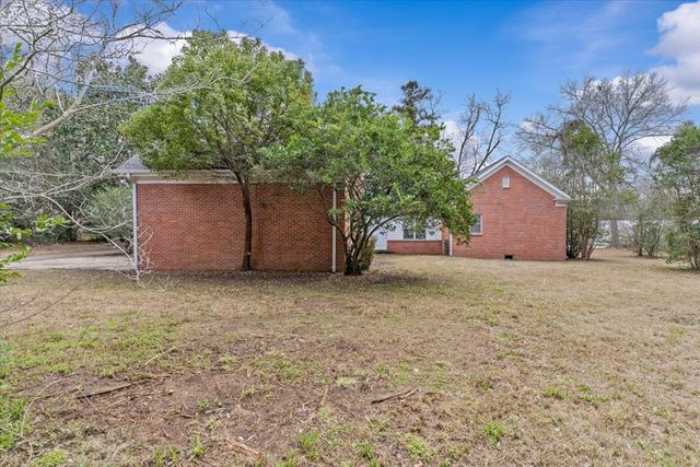 300 W Burch Street, Hartford, AL 36344