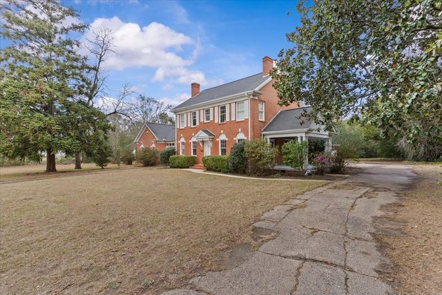 300 W Burch Street, Hartford, AL 36344