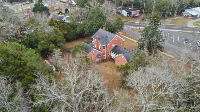 300 W Burch Street, Hartford, AL 36344