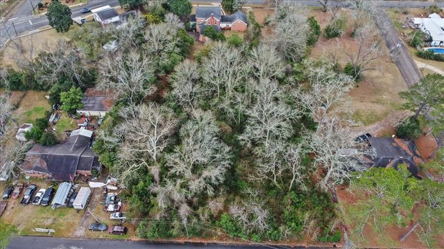 300 W Burch Street, Hartford, AL 36344