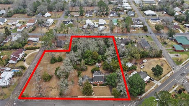 300 W Burch Street, Hartford, AL 36344