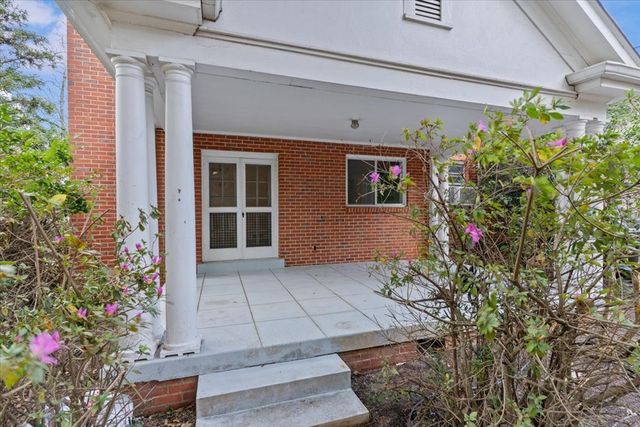 300 W Burch Street, Hartford, AL 36344