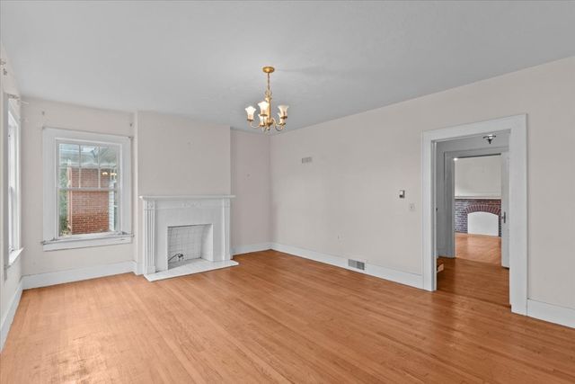 300 W Burch Street, Hartford, AL 36344