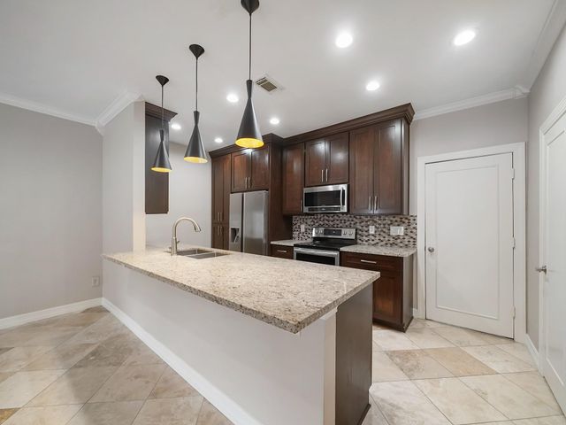 6000 Reims Road 2205, Houston, TX 77036