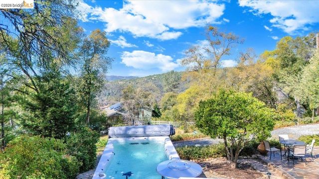 20235 Sommette Dr, Sonora, CA 95370