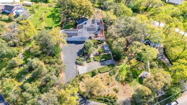 20235 Sommette Dr, Sonora, CA 95370