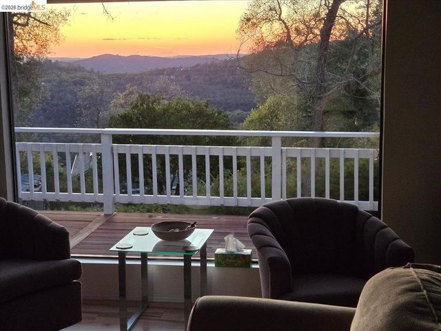 20235 Sommette Dr, Sonora, CA 95370