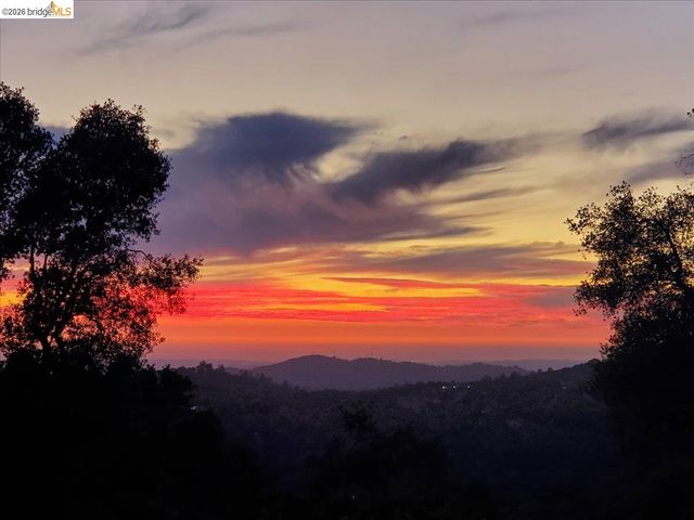 20235 Sommette Dr, Sonora, CA 95370