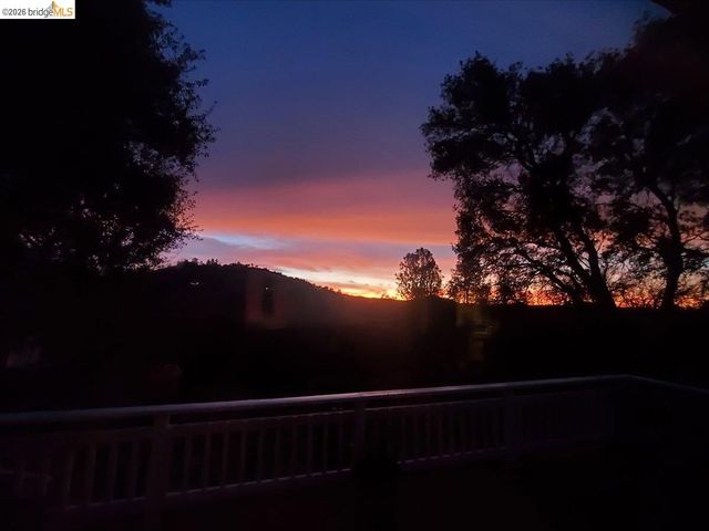 20235 Sommette Dr, Sonora, CA 95370