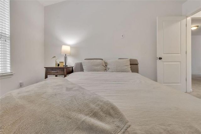 1563 BUTTERNUT Cove, Stone Mountain, GA 30083