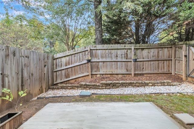 1563 BUTTERNUT Cove, Stone Mountain, GA 30083