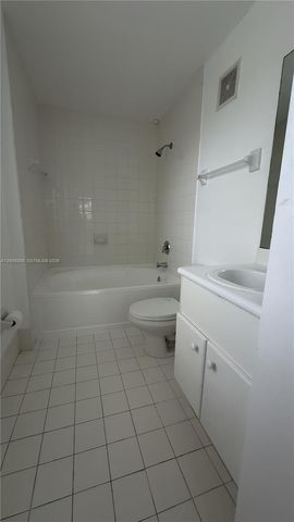 4435 SW 160th Ave 214, Miramar, FL 33027