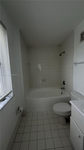 4435 SW 160th Ave 214, Miramar, FL 33027