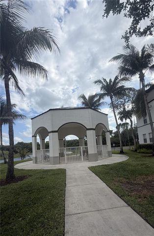 4435 SW 160th Ave 214, Miramar, FL 33027