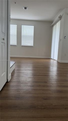 4435 SW 160th Ave 214, Miramar, FL 33027