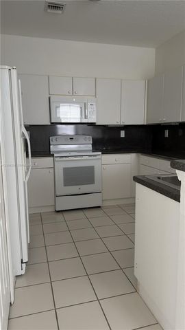 4435 SW 160th Ave 214, Miramar, FL 33027