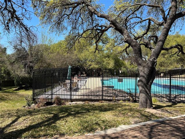 1015 E Yager LN 77, Austin, TX 78753