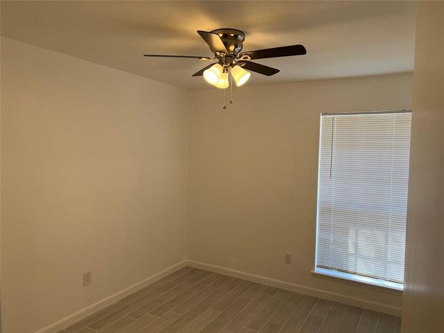 1015 E Yager LN 77, Austin, TX 78753