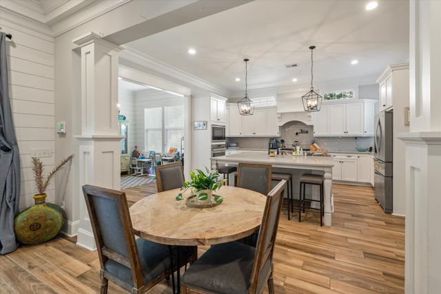 4112 Home Town Lane, Ravenel, SC 29470
