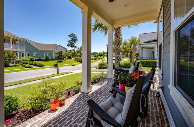4112 Home Town Lane, Ravenel, SC 29470