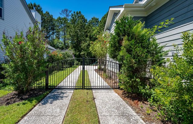 4112 Home Town Lane, Ravenel, SC 29470