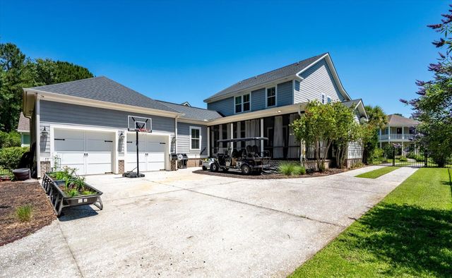4112 Home Town Lane, Ravenel, SC 29470