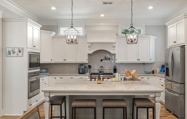 4112 Home Town Lane, Ravenel, SC 29470