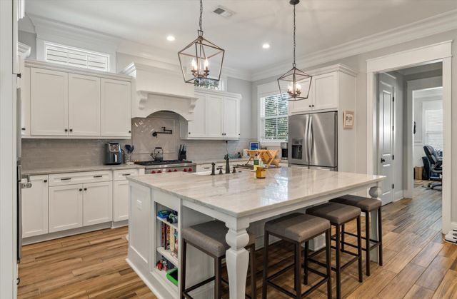 4112 Home Town Lane, Ravenel, SC 29470