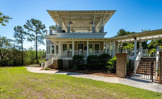 4112 Home Town Lane, Ravenel, SC 29470