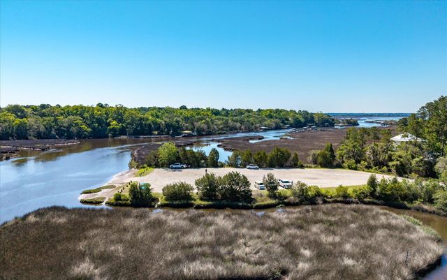 4112 Home Town Lane, Ravenel, SC 29470