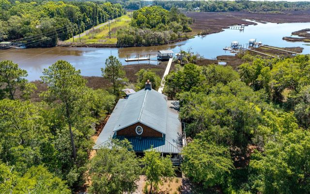 4112 Home Town Lane, Ravenel, SC 29470