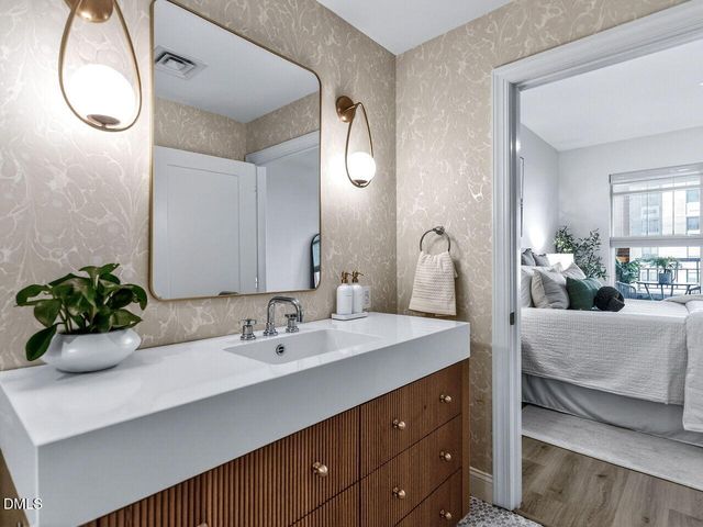 510 Glenwood Avenue 602, Raleigh, NC 27603