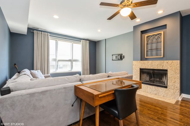 1610 W Grand Avenue 2A, Chicago, IL 60622