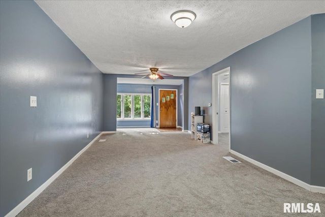 5771 N Cotton Hill Road, Springfield, IL 62703