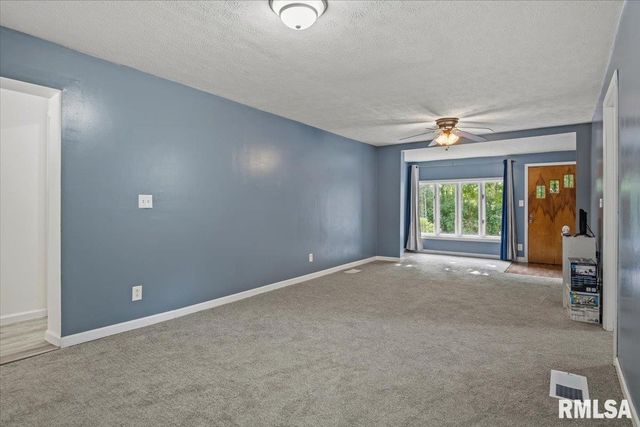 5771 N Cotton Hill Road, Springfield, IL 62703