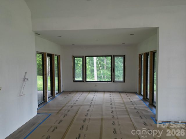 87 Mont Clair Trail 31, Horse Shoe, NC 28742