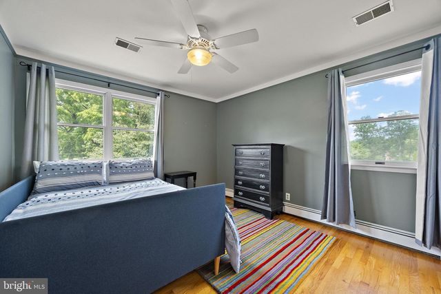 98 HUSBANDS DR, Wilmington, DE 19803