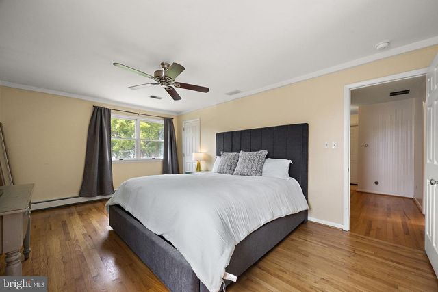 98 HUSBANDS DR, Wilmington, DE 19803