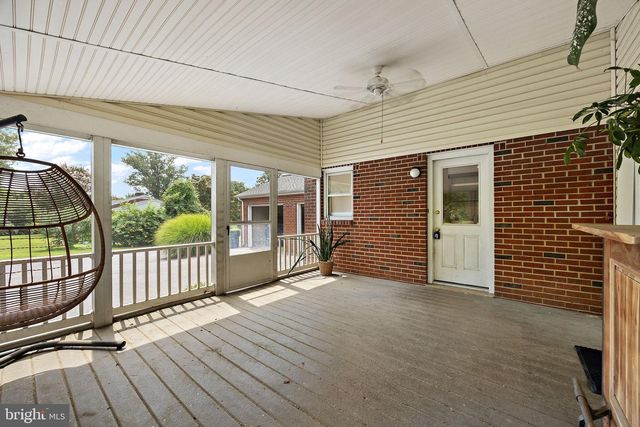 98 HUSBANDS DR, Wilmington, DE 19803