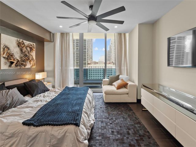 200 Biscayne Boulevard Way 1407, Miami, FL 33131