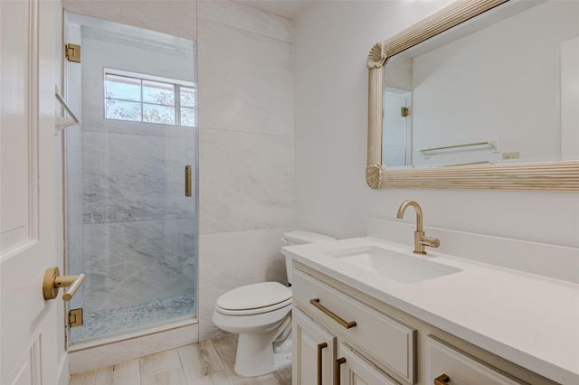 604 Oakwood DR, Buda, TX 78610