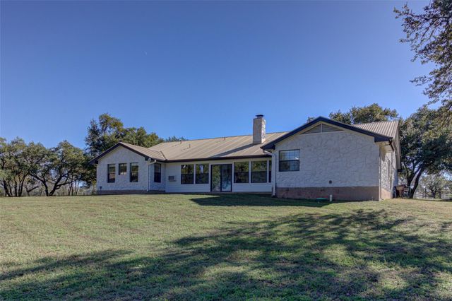 604 Oakwood DR, Buda, TX 78610