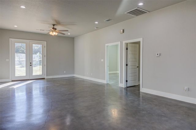 604 Oakwood DR, Buda, TX 78610