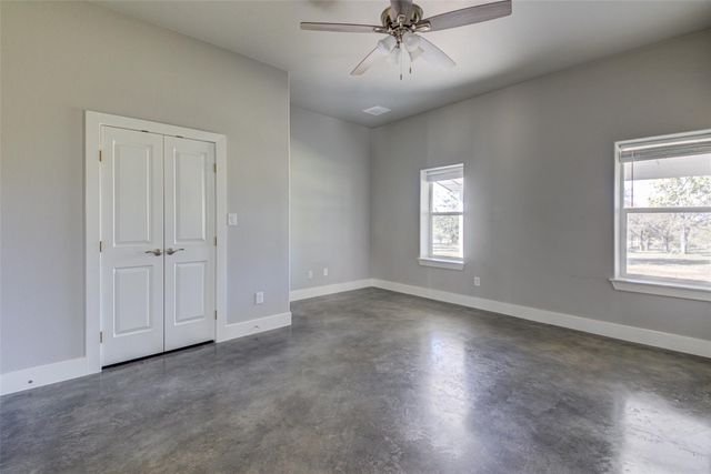 604 Oakwood DR, Buda, TX 78610