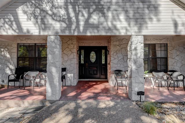 604 Oakwood DR, Buda, TX 78610