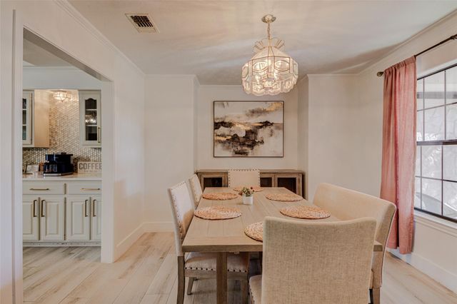 604 Oakwood DR, Buda, TX 78610