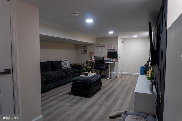 1031 FAIRMOUNT AVE, Trenton, NJ 08629