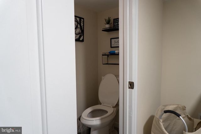 1031 FAIRMOUNT AVE, Trenton, NJ 08629