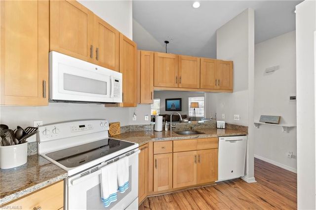 12061 Summergate CIR 204, Fort Myers, FL 33913