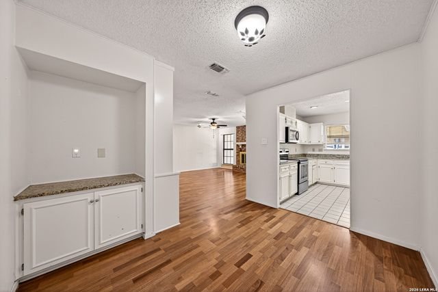 10902 Grand Haven Dr, San Antonio, TX 78239